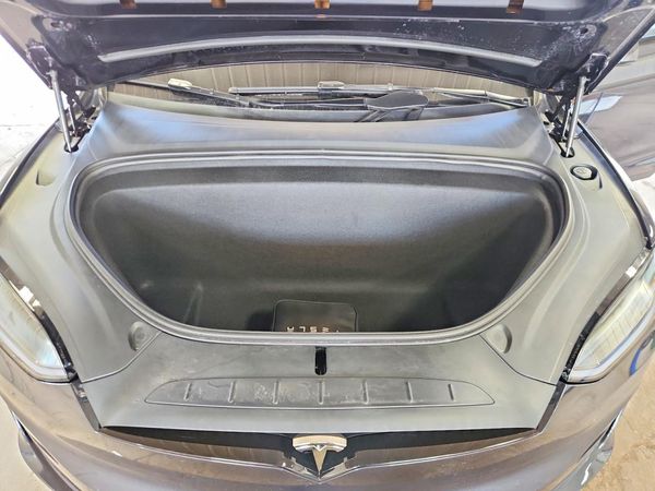 2023 TESLA MODEL X