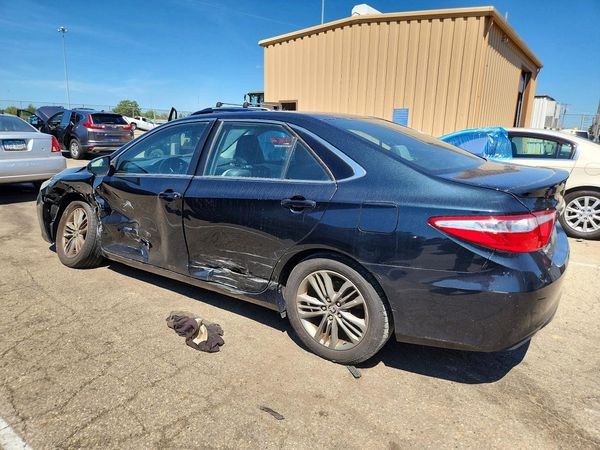 2015 TOYOTA CAMRY