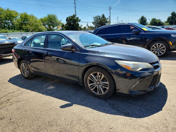 2015 TOYOTA CAMRY