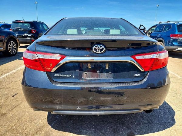 2015 TOYOTA CAMRY
