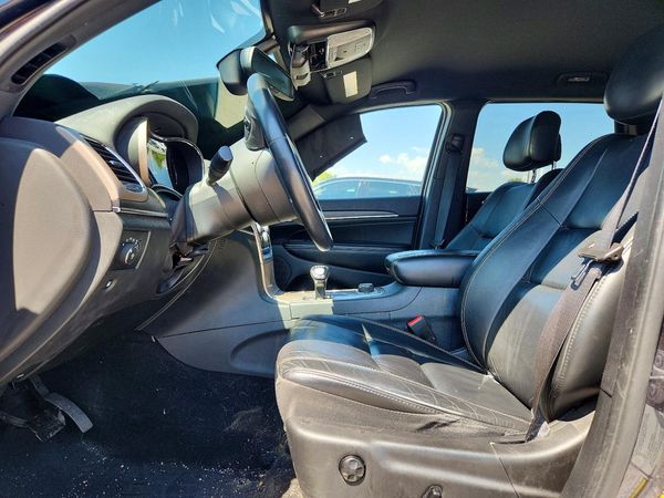2015 JEEP GRAND CHEROKEE Limited — DENT