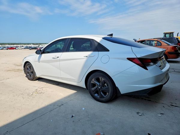 2022 HYUNDAI ELANTRA