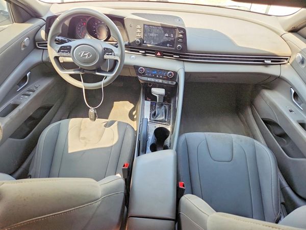 2022 HYUNDAI ELANTRA