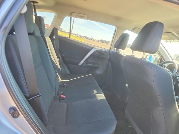2016 TOYOTA RAV4 LE (X Grade)