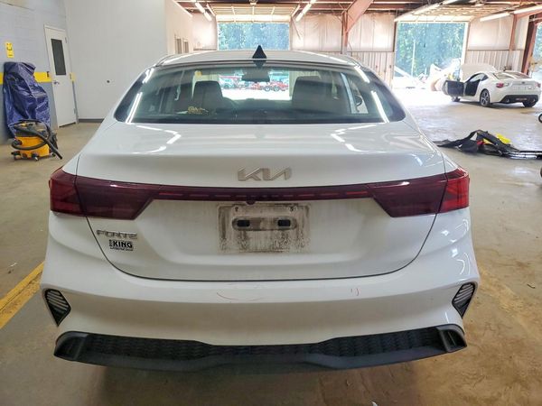 2022 KIA FORTE FE, LXS