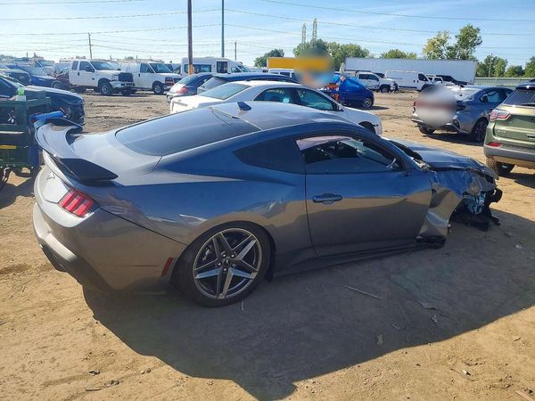 2026 FORD MUSTANG I4
