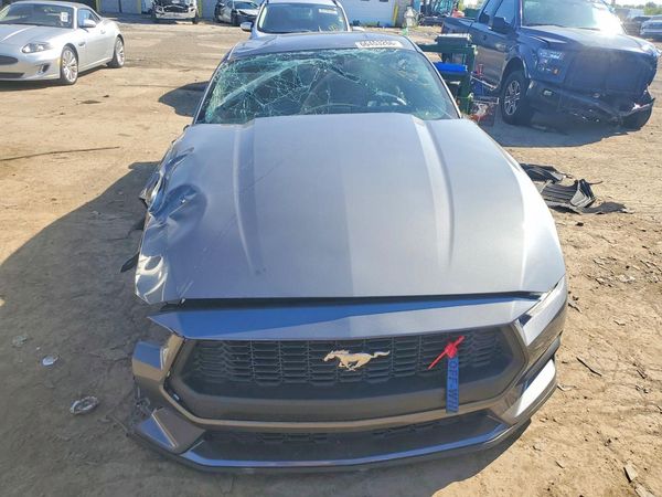 2026 FORD MUSTANG I4