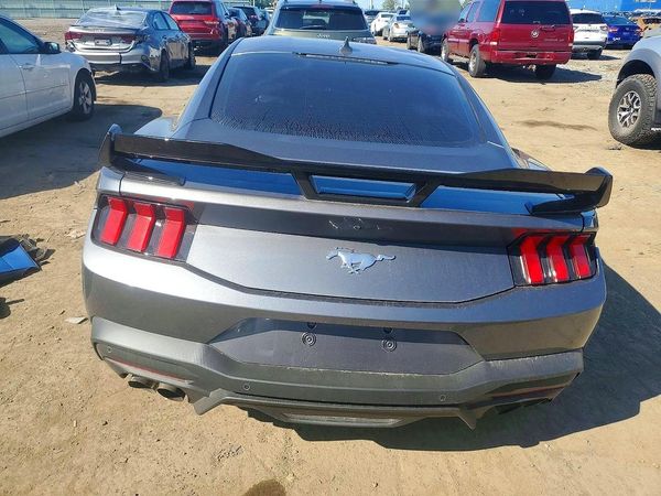 2026 FORD MUSTANG I4