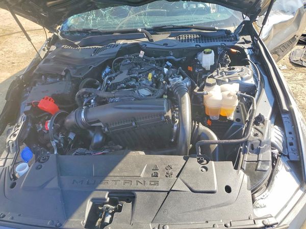 2026 FORD MUSTANG I4