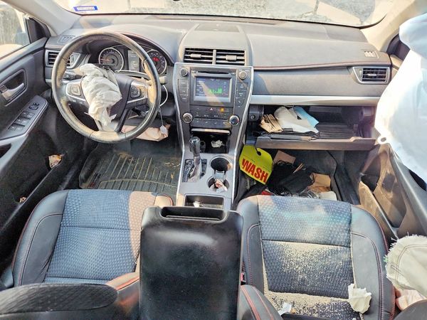 2015 TOYOTA CAMRY