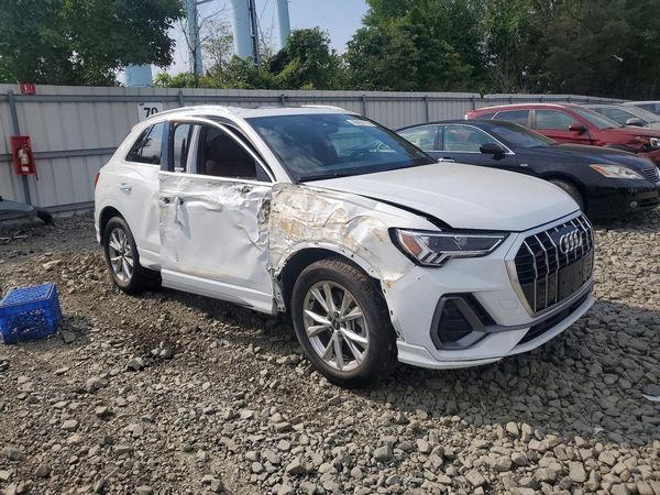 2023 AUDI Q3