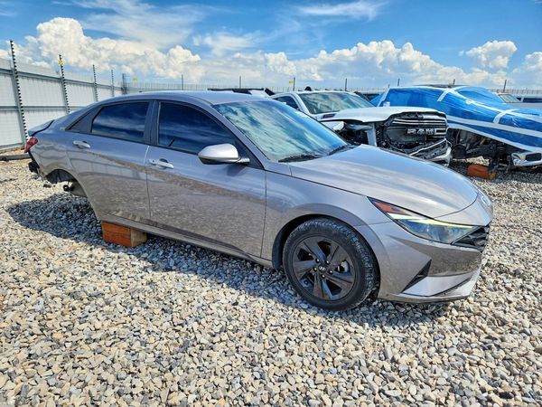 2021 HYUNDAI ELANTRA