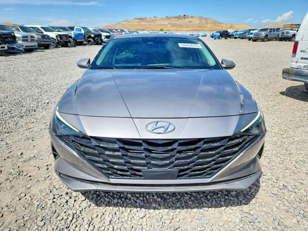 2021 HYUNDAI ELANTRA