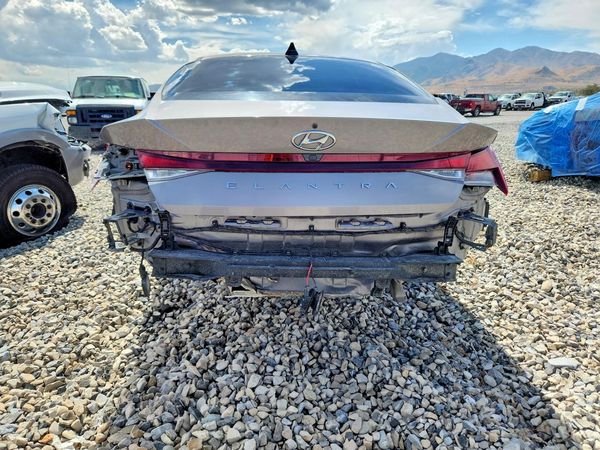2021 HYUNDAI ELANTRA