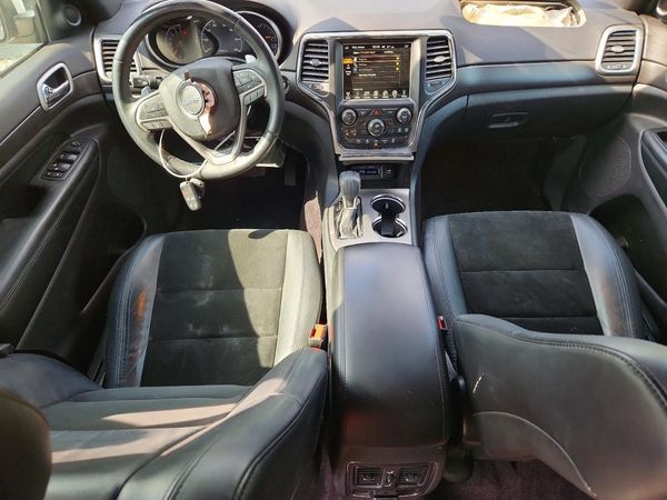 2017 JEEP GRAND CHEROKEE