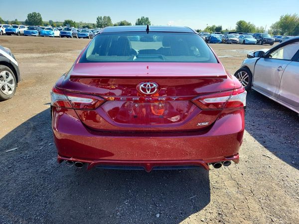 2018 TOYOTA CAMRY XSE