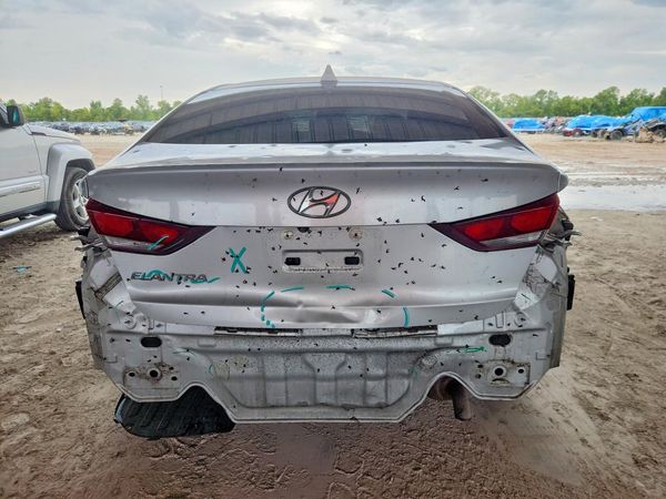 2022 HYUNDAI ELANTRA