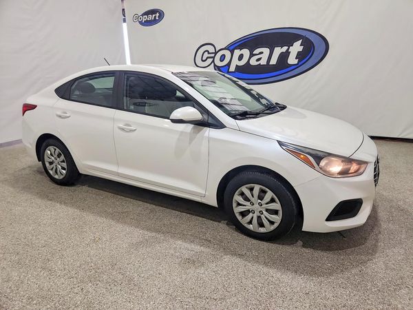 2019 HYUNDAI ACCENT SE and SEL