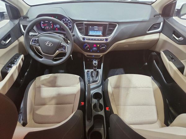 2019 HYUNDAI ACCENT SE and SEL