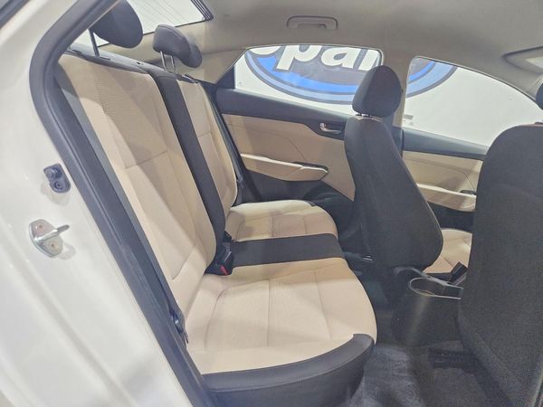 2019 HYUNDAI ACCENT SE and SEL