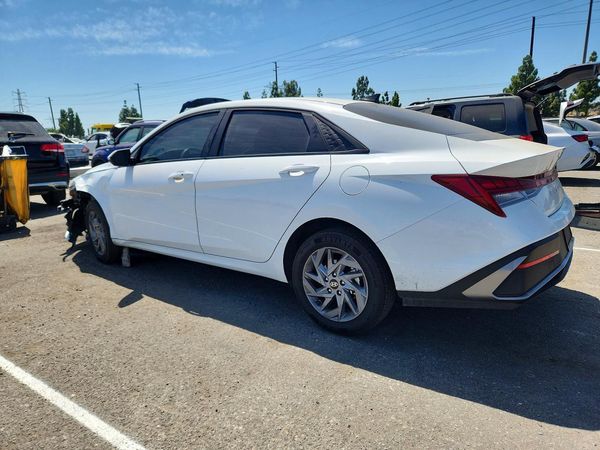 2025 HYUNDAI ELANTRA Blue, SEL Sport — DSRA