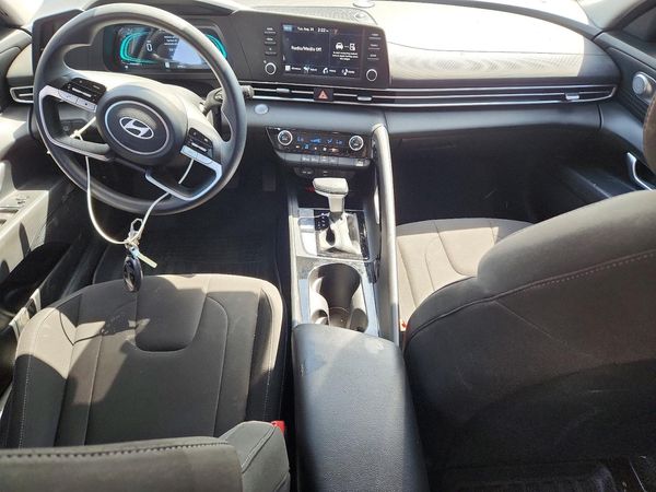 2025 HYUNDAI ELANTRA Blue, SEL Sport — CKPT