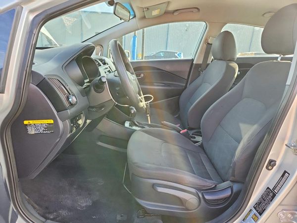 2013 KIA RIO LX