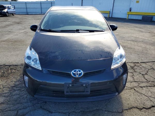 2015 TOYOTA PRIUS