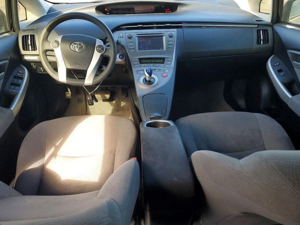2015 TOYOTA PRIUS