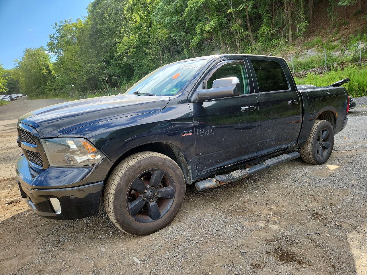 2018 RAM 1500 SLT CREW CAB 4X4