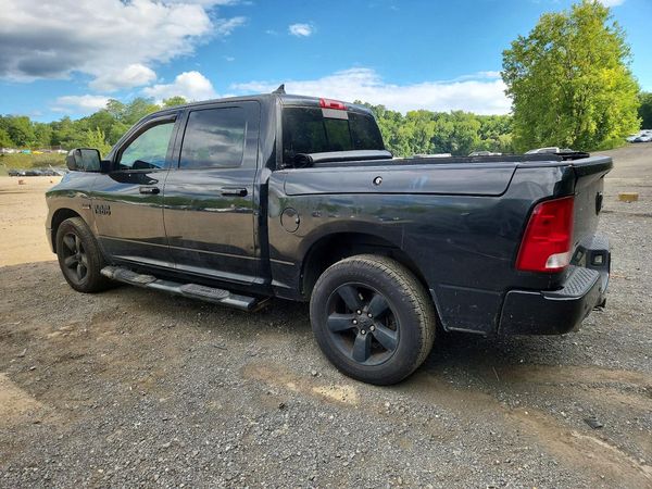 2018 RAM 1500 SLT CREW CAB 4X4