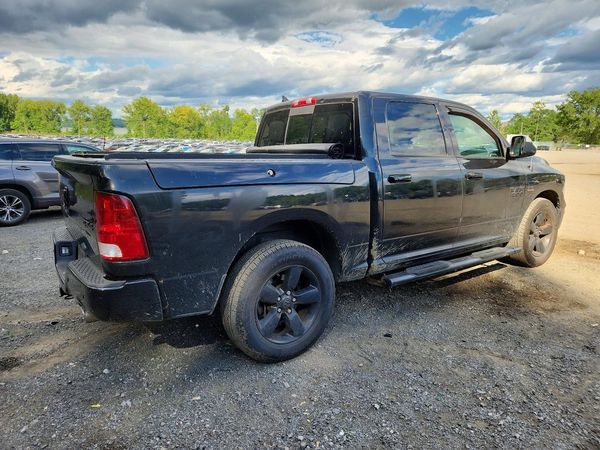 2018 RAM 1500 SLT CREW CAB 4X4
