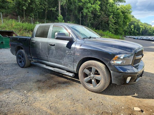 2018 RAM 1500 SLT CREW CAB 4X4