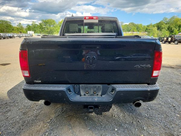 2018 RAM 1500 SLT CREW CAB 4X4