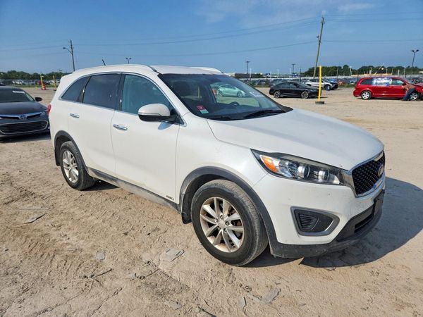 2016 KIA SORENTO L / LX