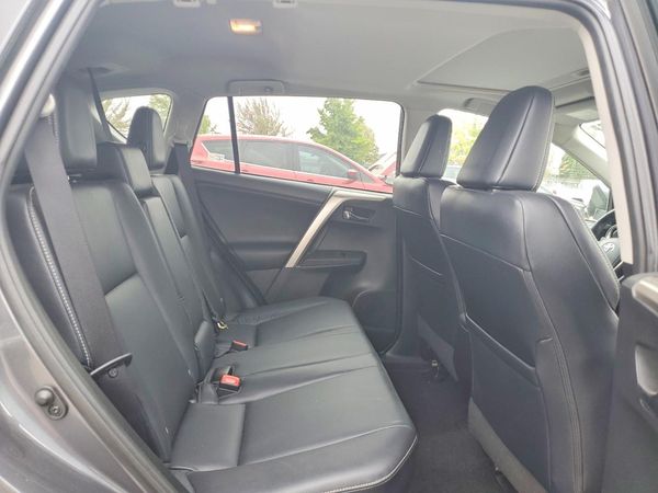 2015 TOYOTA RAV4 Limited (G Grade)
