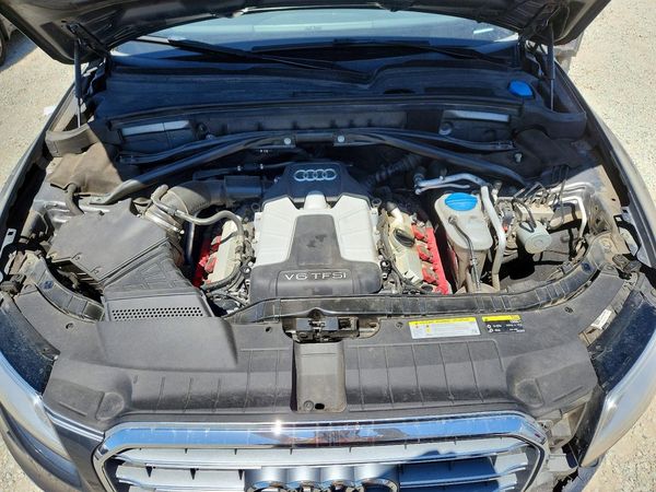 2016 AUDI SQ5 quattro Premium Plus