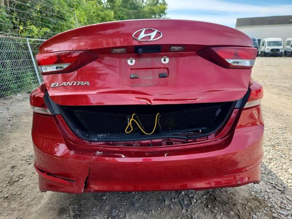 2018 HYUNDAI ELANTRA