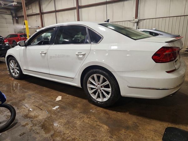 2017 VOLKSWAGEN PASSAT SEL Premium
