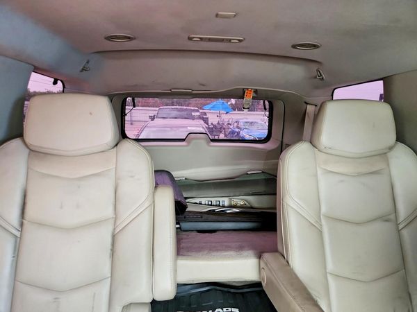 2018 CADILLAC ESCALADE