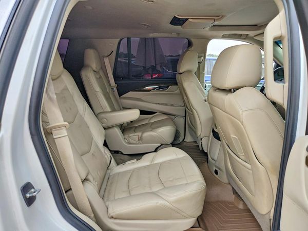 2018 CADILLAC ESCALADE