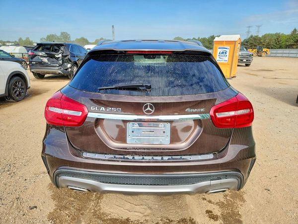 2017 MERCEDES-BENZ GLA