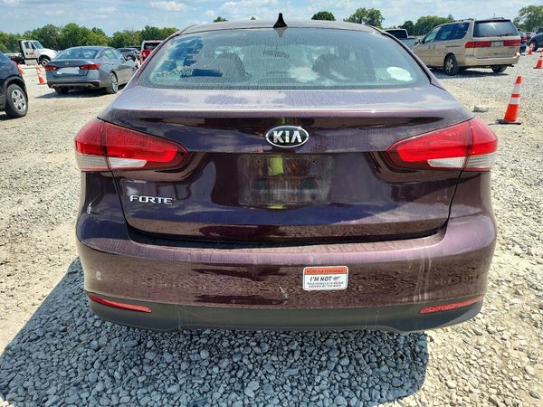 2017 KIA FORTE LX Base