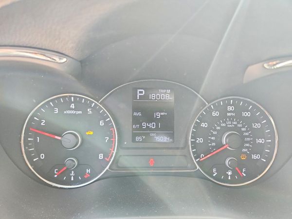 2017 KIA FORTE LX Base
