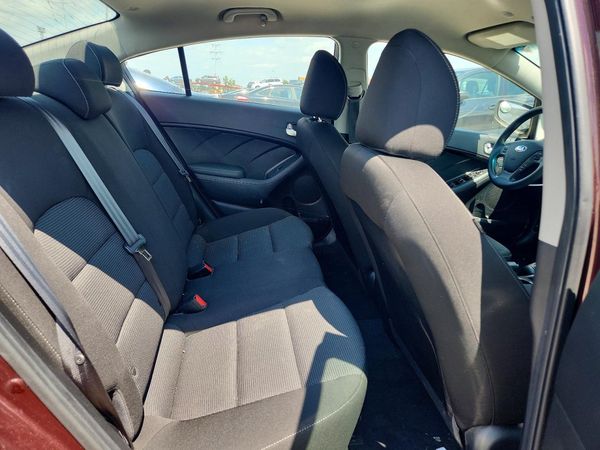 2017 KIA FORTE LX Base