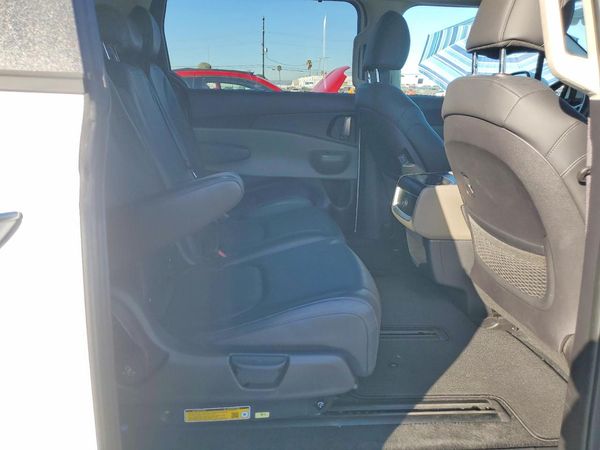 2026 KIA CARNIVAL