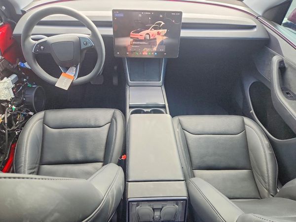 2026 TESLA MODEL Y