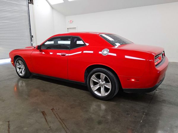2017 DODGE CHALLENGER SXT