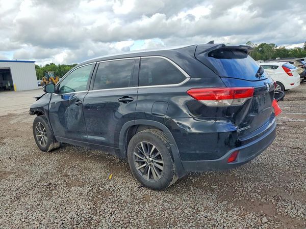 2017 TOYOTA HIGHLANDER