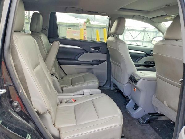 2017 TOYOTA HIGHLANDER